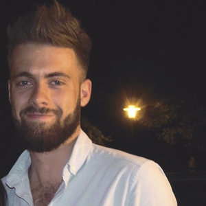 Théo - Prof de maths - Lyon