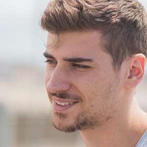 William - Prof de physique - chimie - Roinville