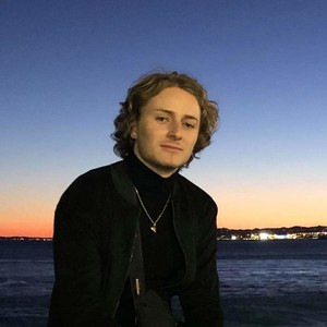Enzo - Prof de maths - Coaraze