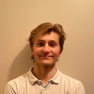 Esteban - Prof de maths - Saint-Thibault-des-Vignes