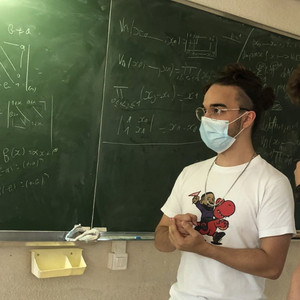 Leny - Prof de physique - chimie - Saint-Étienne