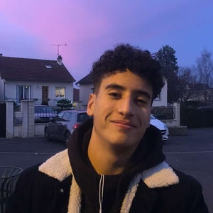 Yanis - Prof de maths - Santeny