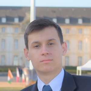 Paul - Prof d'économie - Paris