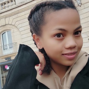 Sahaza - Prof d'initiation informatique - Dijon