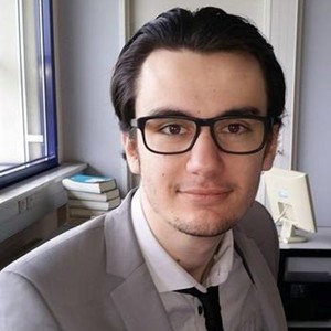 Léo - Prof d'économie - Strasbourg