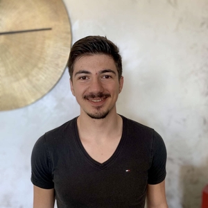 Adrien - Prof de maths - Sainte-Tulle