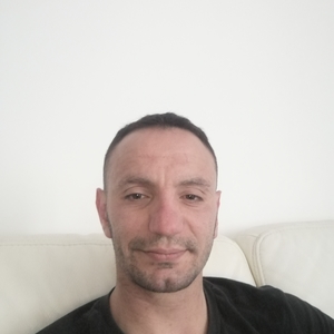 Chakib - Prof de maths - Montigny-le-Bretonneux