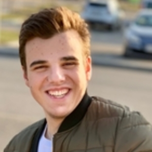 Hugo - Prof d'aide aux devoirs - Neuchâtel