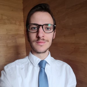 Tomas - Prof de slovaque - Poitiers