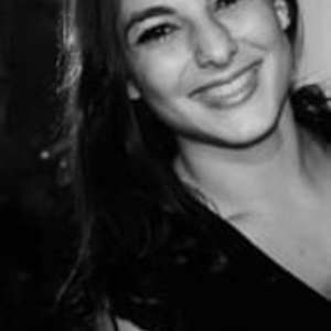 Emma - Prof de droit des affaires - Grenoble