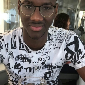 Romuald - Prof de maths - Corbeil-Essonnes