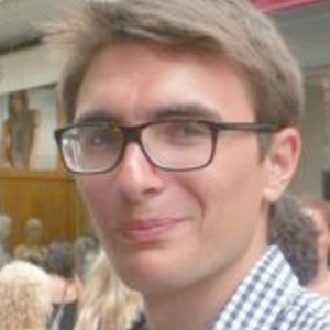 Bartosz - Prof d'économie - Paris