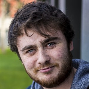 Julien - Prof d'économie - Poitiers