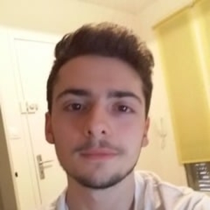 Julien - Prof de maths - Dijon