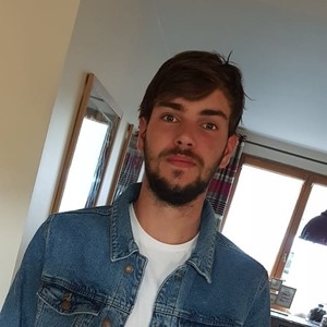 Hugo - Prof d'aide aux devoirs - Lille