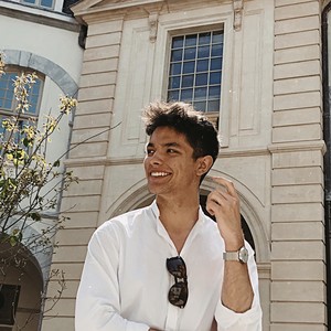 Nathan - Prof de géographie - Lyon