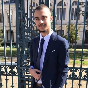 Ilian - Prof d'économie - Lyon