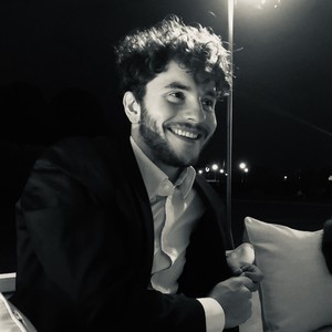 Paolo - Prof de droit - Paris