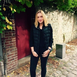 Nora - Prof de maths - Alençon