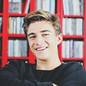 Adrien - Prof de maths - Mérignac