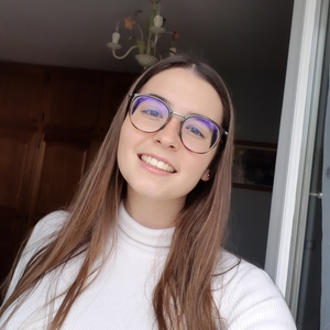 Helena - Prof d'aide aux devoirs - Champs-sur-Marne