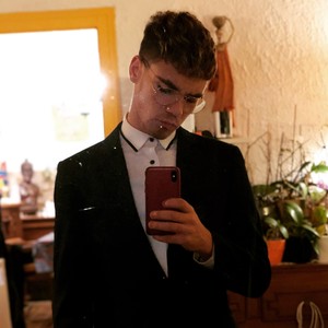 Louis - Prof de maths - Locminé