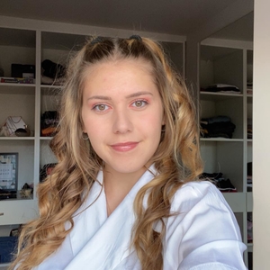 Véréna - Prof de français - Mantes-la-Jolie