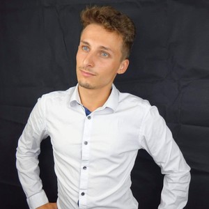 Jordan - Prof de maths - Loos