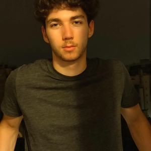 Valentin - Prof de français - Paris
