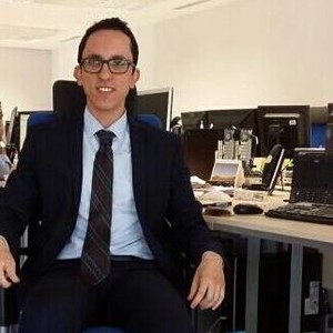 Imad - Prof d'économie - Paris