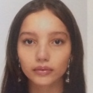 Chahinaz - Prof de français - Paris