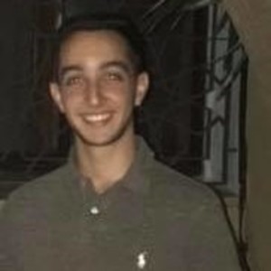 Yassine - Prof d'économie - Cergy