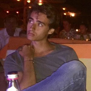 Mickael - Prof de maths - Paris 8e