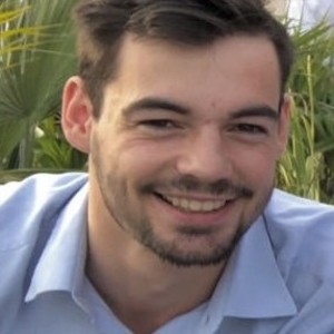 Ludovic - Prof de marketing - Paris