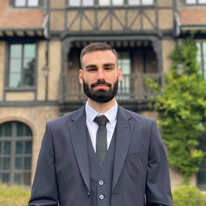 Louis - Prof de maths - Lille