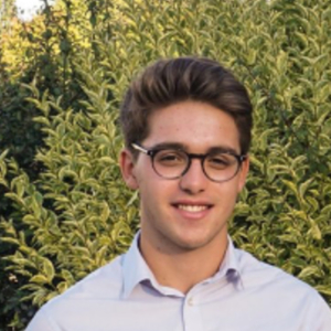 Edouard - Prof d'initiation informatique - Neuilly-sur-Seine