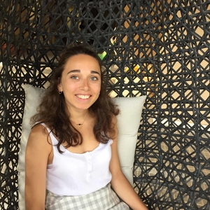 Salomé - Prof de physique - chimie - Villeurbanne