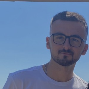 Lucas - Prof de maths - Villejust