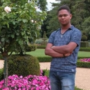 Charly - Prof de physique - chimie - Mantes-la-Ville