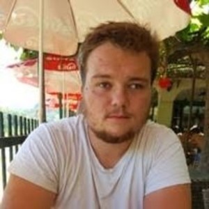 Victor - Prof de marketing - Nîmes