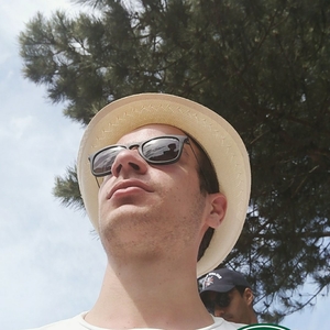 Kevin - Prof de maths - Voisins-le-Bretonneux