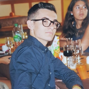 Enzo - Prof de maths - Vélizy-Villacoublay