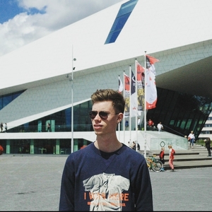 Antoine - Prof de maths - Lausanne