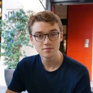 César - Prof de maths - Paris