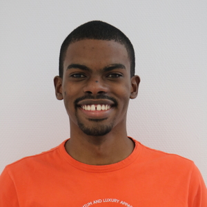 Gilyan - Prof de maths - Lisses