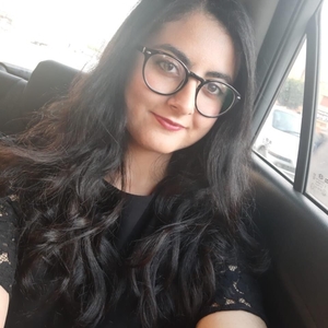 Karima - Prof de maths - La Celle-sous-Gouzon
