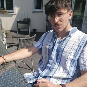 Richard - Prof de physique - chimie - Caen