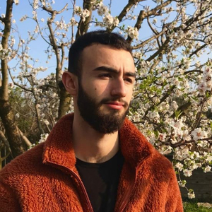 Axel - Prof d'initiation informatique - Lyon