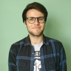 Léo - Prof d'initiation informatique - Poissy