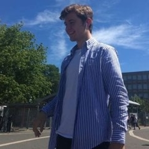 Simon - Prof de maths - Nantes